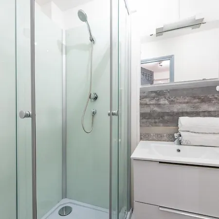 Lkp Tholoze Apartamento *
